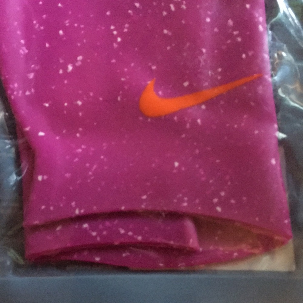 Nike swim cap - Picture 2 of 5